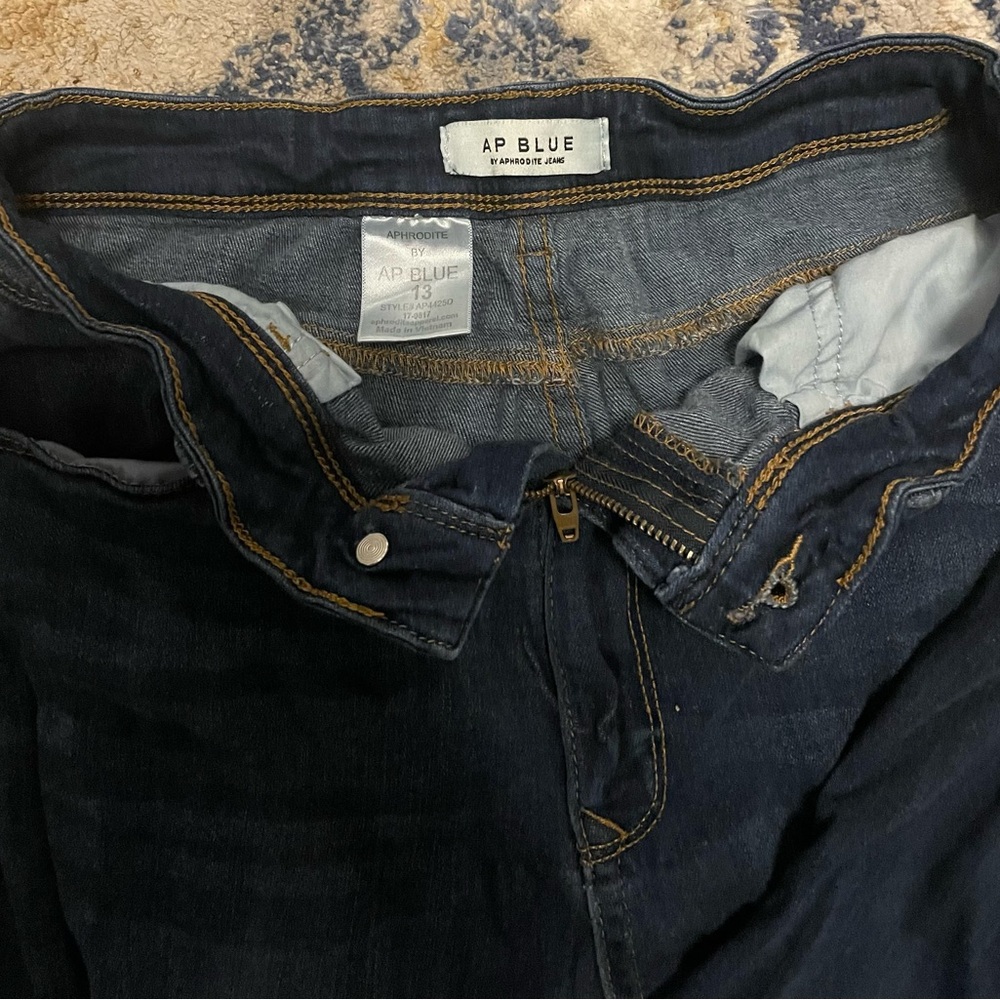 Women's Slim Jeans - Dark Blue